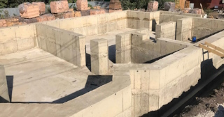 Фундамент с цокольным этажом под ключ заказать в Краснотурьинске - фундамент цокольный этаж под ключ цена от 7117 руб за м2